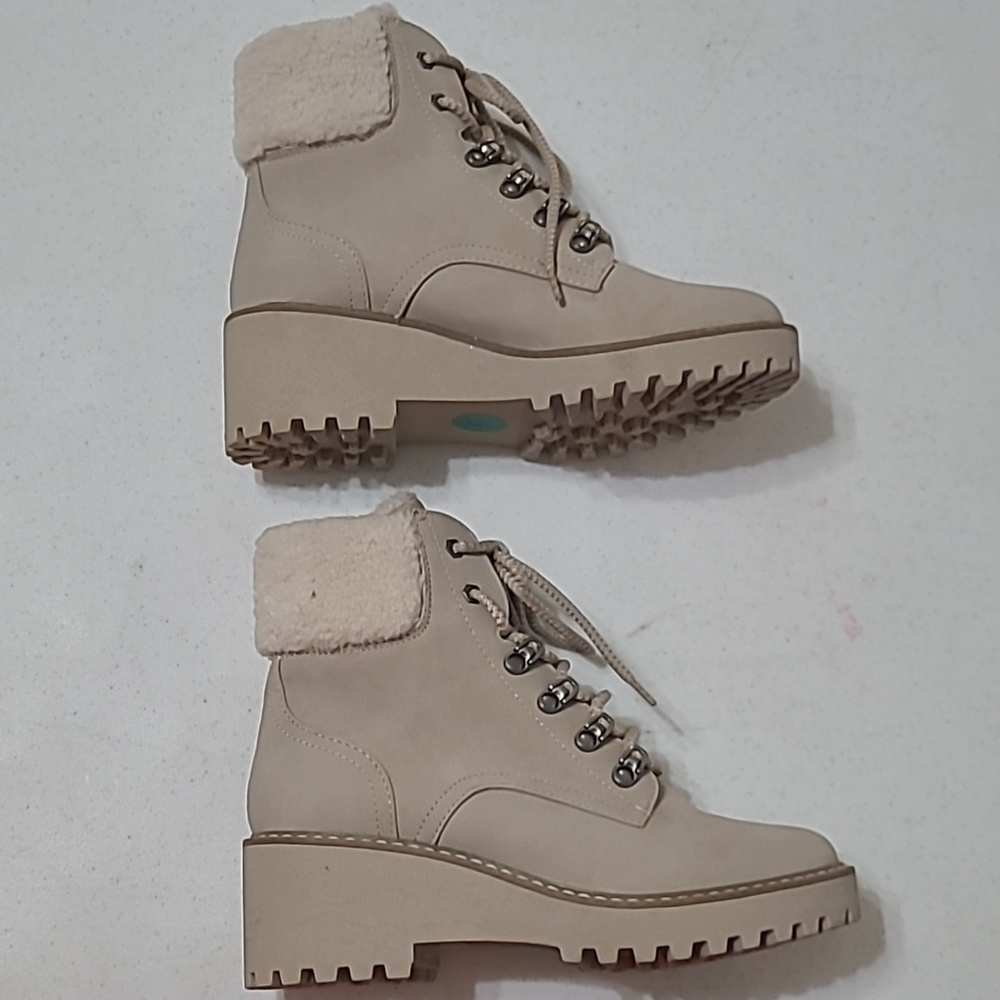 NWOT Dolce Vita Women's Roster Cream Lace-Up Ankle Boots size 8 - Picture 5 of 10